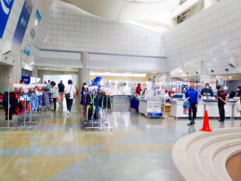 �W��������